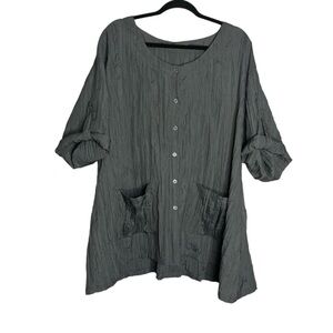 Tara Vao Crinkle Short Sleeve Button Up Lagenlook Blouse, size 1X